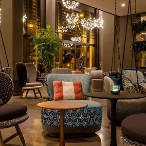 https://motel-one-barcelona-ciutadella.catalonia-hotels.com